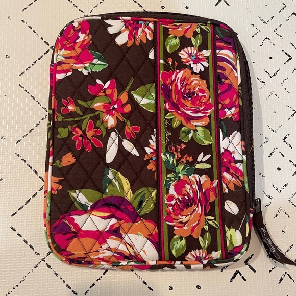 Vera‎ Bradley "English Rose" Print E-Reader Mini Tablet or IPad Holder 8x10 - Picture 1 of 7